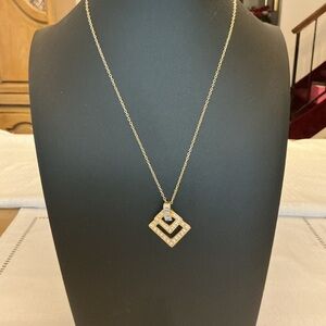 Kenneth J. Lane Vintage Gold Plated pendant Necklace